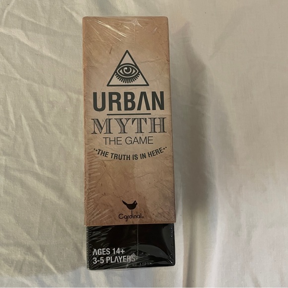 NEW SEALED Cardinal Spin Master, Inc Urban Myth Party Card Game - Picture 6 of 6